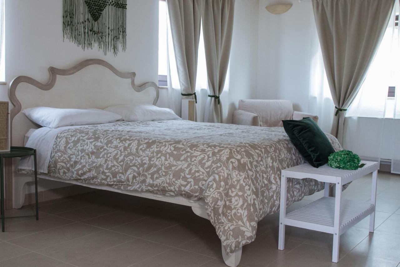 Ych-Le Grotte Di Sileno Bed & Breakfast Castellaneta Dış mekan fotoğraf