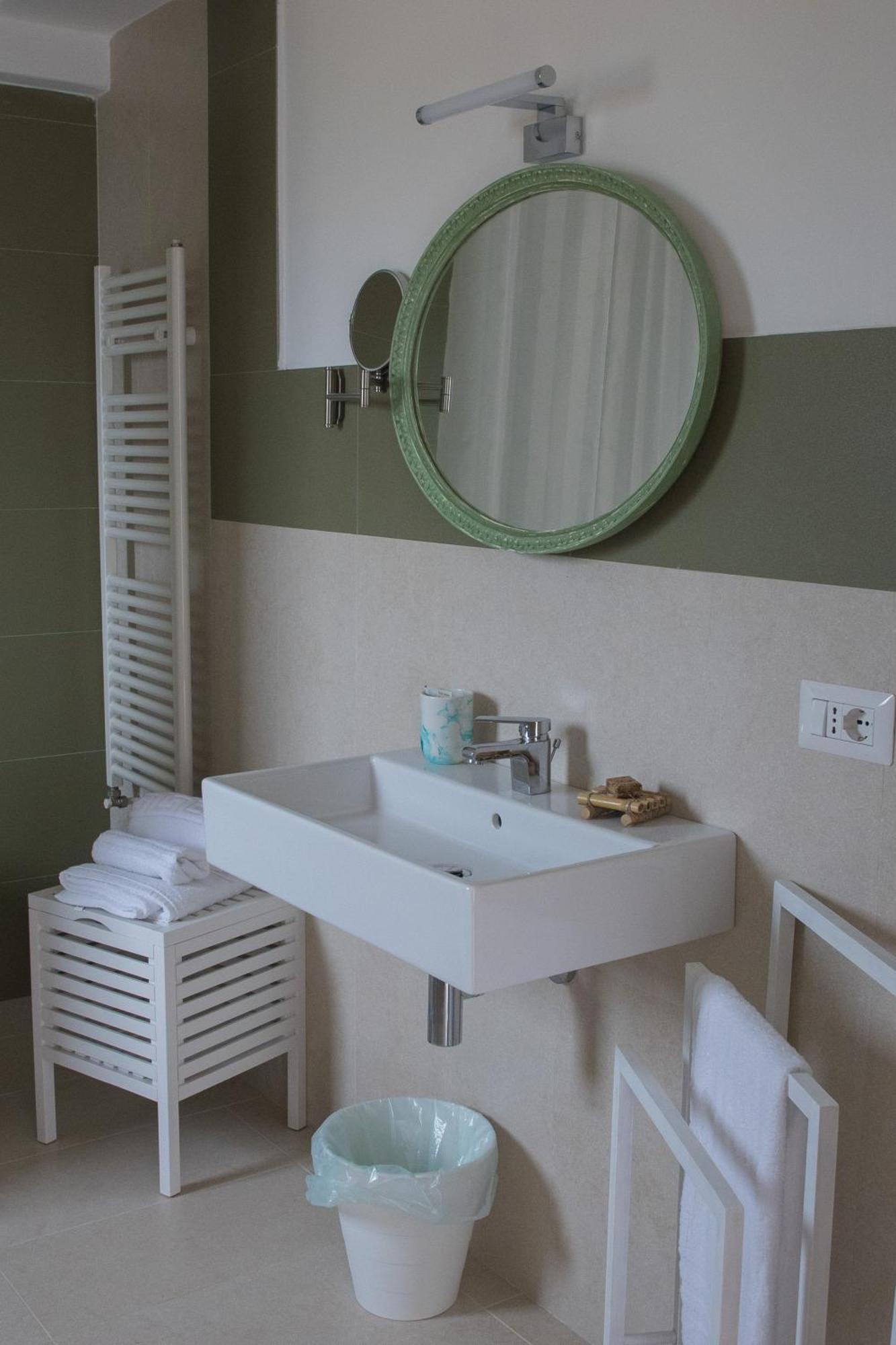 Ych-Le Grotte Di Sileno Bed & Breakfast Castellaneta Oda fotoğraf